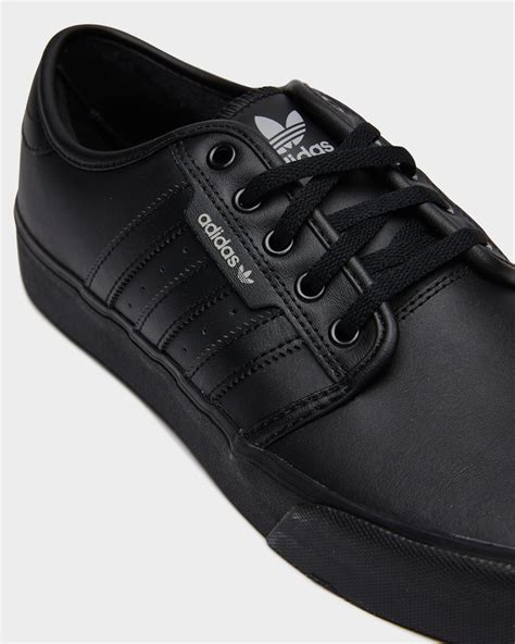 adidas men's black sneakers